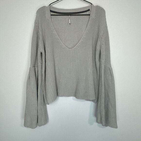Free People Damsel Bell Sleeve Sweater L - Picture 2 of 6